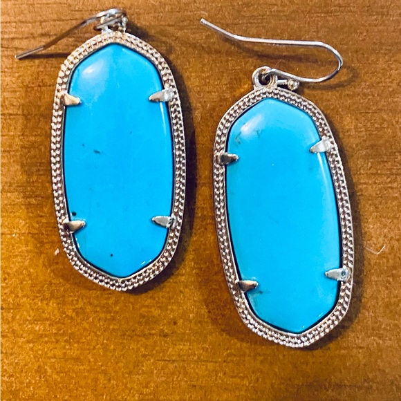 Light blue Kendra Scott earrings - Picture 1 of 1